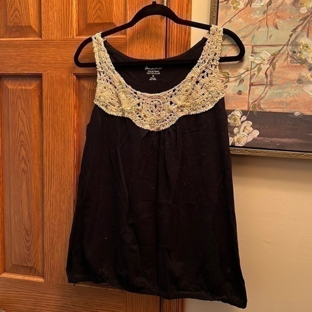Lane Bryant size 16 black and gold crocheted tank top